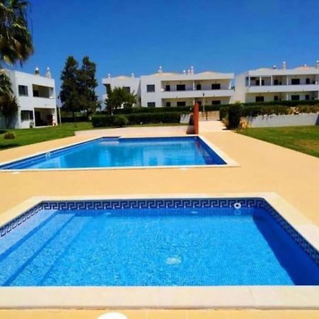 Lake Apartment - Pool And Sea View & Tennis Court & Bbq Pera Exterior photo